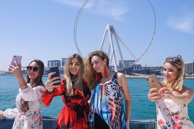 Private Dubai 2 Hours Luxury Yacht Charter with BBQ Option - A private Dubai Marina yacht in 2 hours: what you’re really buying