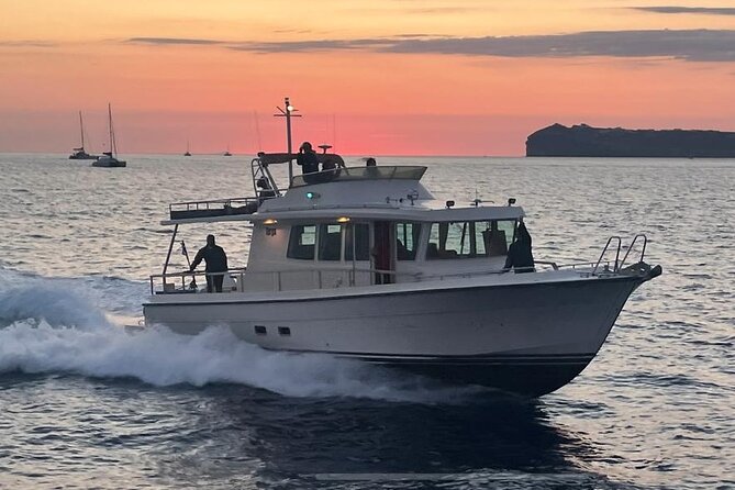 Private Full-Day Motor Yacht Cruise with Meal, Open Bar+Transfers - Your onboard day: private, attentive, and built around swimming