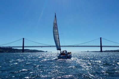 Private Lisbon Sailing Cruise on Sailing Yacht - Price and value for a private 2-hour cruise
