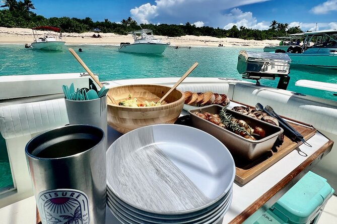 Private Luxury 36' Yacht from Fajardo to Icacos or Palomino - Crew and comfort: the small things that make the day run