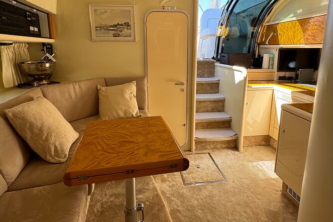 Private Luxury Yacht Charter from PUERTO BANÚS, Marbella - Who This Yacht Charter Fits Best