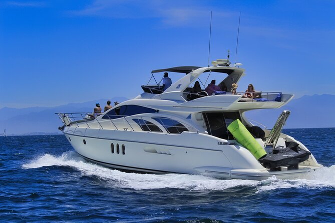 Private Luxury Yacht Chica 55' VIP All Inclusive + Jet Ski - The Chica 55’ VIP feel: what makes this yacht day different