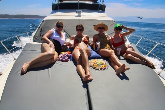 Private Luxury Yacht Chica 55' VIP All Inclusive + Jet Ski - Open bar and snacks: when “all-inclusive” actually means it
