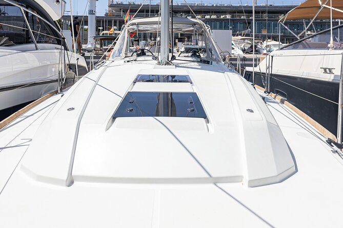Private sailing yacht by the Bay of Palma and nearby coves - The 4-hour rhythm: how your sea time likely unfolds