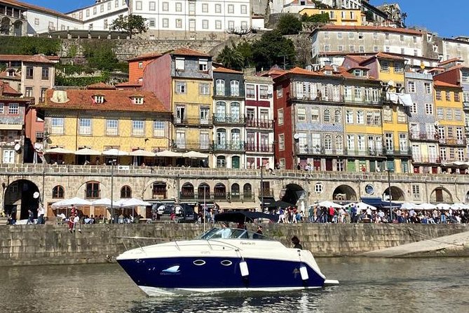 Private tasting in the Douro (1 to 7 people) on a yacht for yourself - Private tasting on a yacht: what you actually get to eat and sip