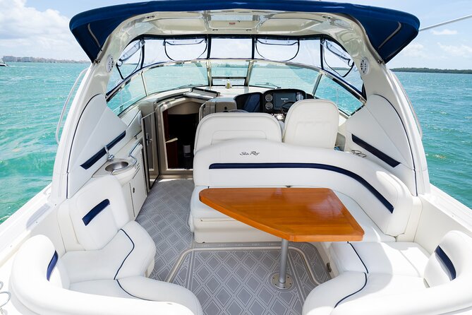 Private tour for 12 people on a 40 ft Yacht, Ft Lauderdale bay - Sandbar time and swimming: how this charter delivers water fun