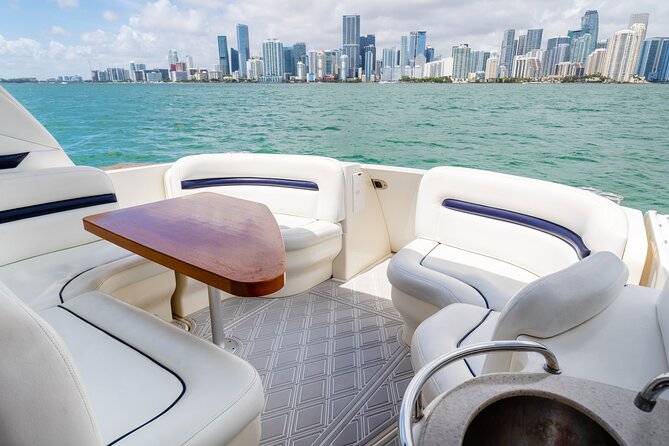 Private tour for 12 people on a 40 ft Yacht, Ft Lauderdale bay - Onboard comfort: music, bathroom breaks, and the BYOB-friendly cooler