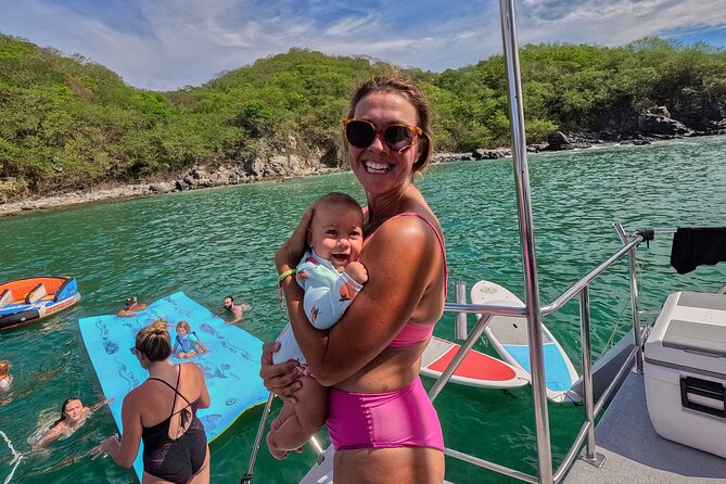 Private Yacht Charter ChicaFUN 3 Waterslides All Inclusive - Price and value: $1,940 for up to 15 (when it’s a smart buy)