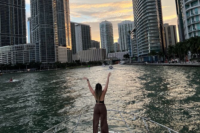 Private Yacht Cruise in Miami Beach - Key highlights