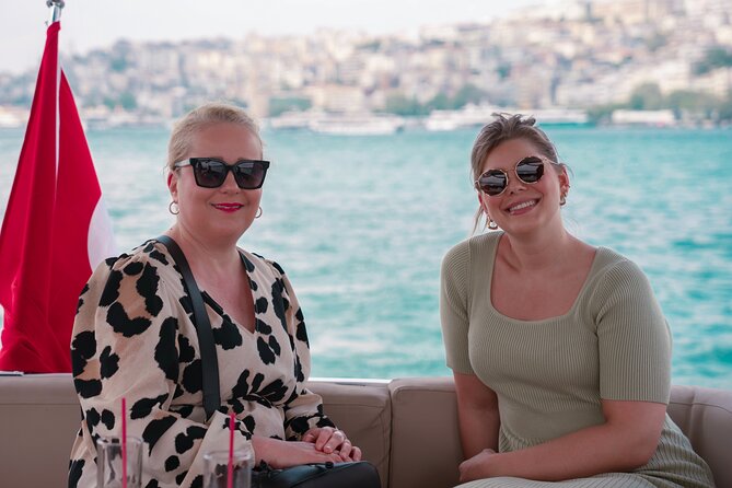 Private Yacht Cruise on The Bosphorus in Istanbul - Galata Tower: from Genoese builder to skyline landmark