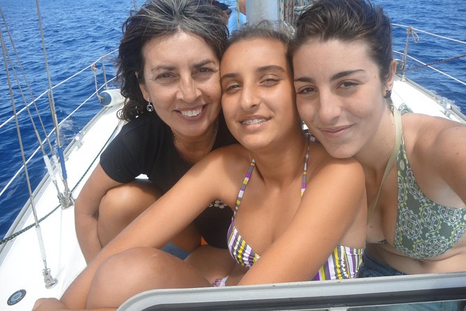Private Yacht Excursion from Puerto Colon 3 hours - The swim and snorkel cove stop: what you’ll do and why it’s worth it