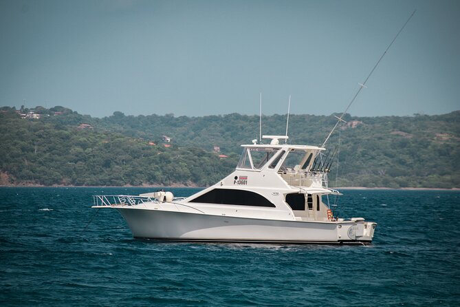 Private Yacht Experience with Snorkelling and Water Sports Half day - Playa Flamingo Yacht Time That Feels Like You’re in Control