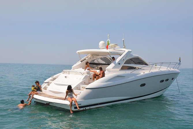 Private Yacht Hire in The Algarve - Majestic - What your hours look like on board (3 to 7 hours)