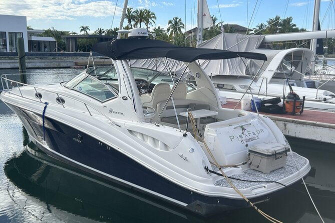 Private Yacht in Punta Cana, Unlimited Drinks and HipHop Music - Picaflor on the water: the real meaning of “private” in Punta Cana