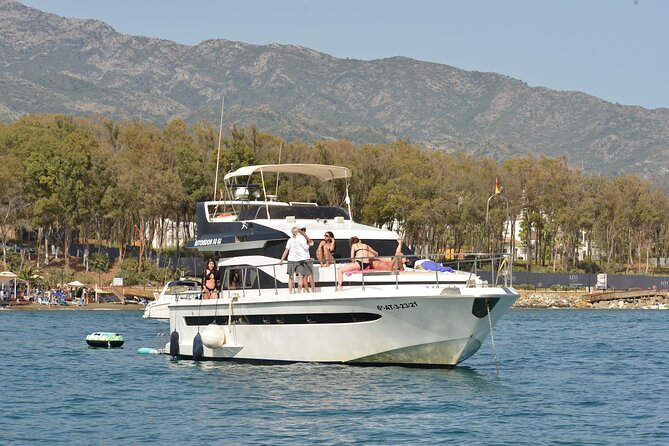 Private Yacht Sailing along the Marbella Coast - Key Points at a Glance