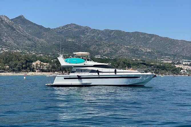 Private Yacht Sailing along the Marbella Coast - Puerto Banús Stop: A Quick Hit of Glam by the Water