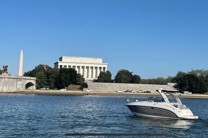 Private Yacht Tour along Washington DC Waterfront - Why Start at Tony and Joe’s and Go Private on the Waterfront