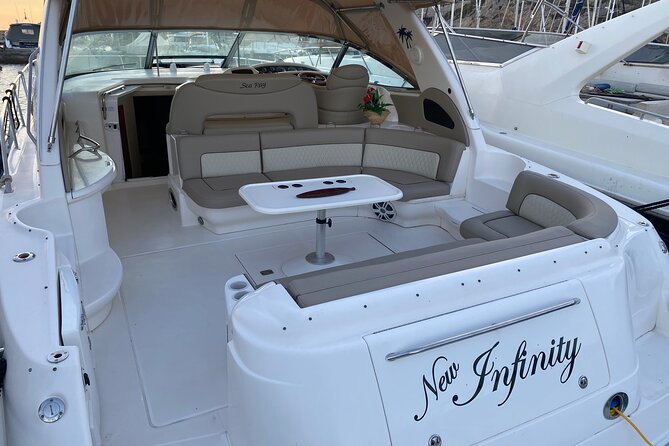 Private Yacht Tour with Drinks Lunch and Snorkel Gran Canaria - Veneguera Pass-By: Learning the Coast Before You Swim