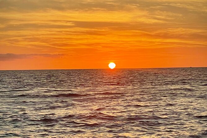 Puerto Vallarta: Luxury Yacht Sunset Cruise with Premium Open Bar - Timing and sunset: why the hour really matters