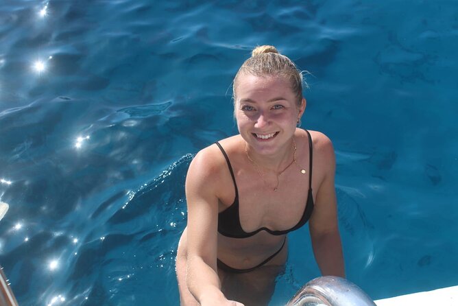 Ras Mohamed & White Island luxury Yacht Trip Sharm el Sheikh - Boat comfort and safety: what to expect from a luxury yacht day