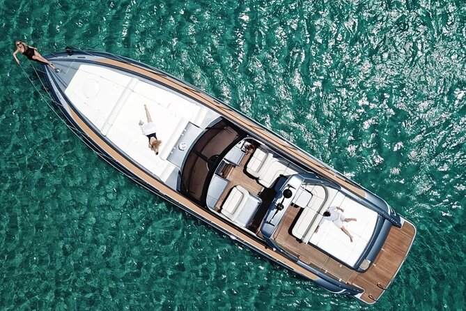 Rent a Yacht at Mykonos Princess V55 - Key highlights at a glance