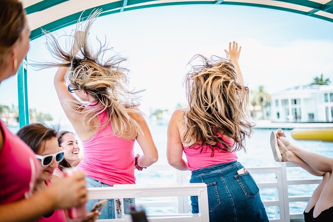 Sandbar Splash and Yacht Tour in Fort Lauderdale - Crew, Music, and On-Board Comfort (No Guesswork)