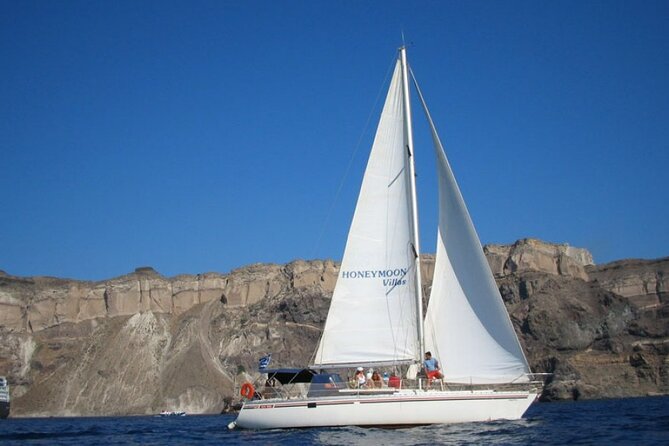 Santorini Oia: Private Sailing Yacht Cruise with Meal and Drinks - Quick highlights