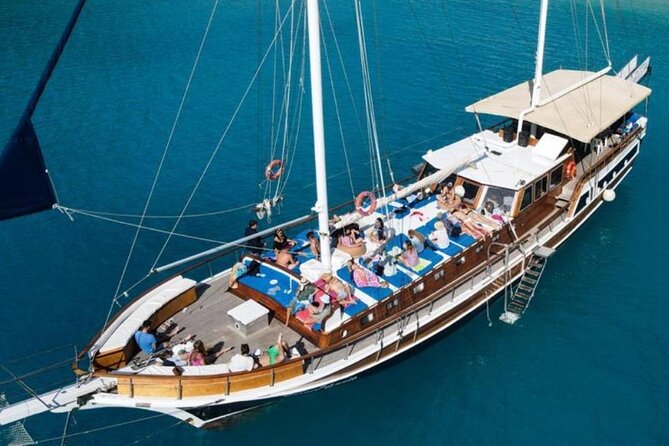 Saranda Prince Ennio-Daily Yacht Tour - Meeting in Sarandë: where you start and what to expect