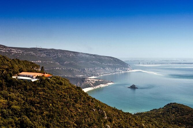 Sesimbra: Private Yacht tour in Arrábida Secret Beaches and Bays - Why this Sesimbra to Espichel route works so well