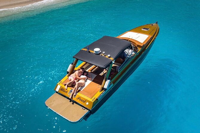 Shipwreck and Blue Caves Yacht Tour - Blue Caves Zakynthos: how to make the most of the 20 minutes
