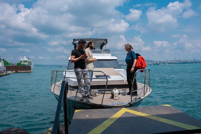 Small-Group 2 Hours Bosphorus Luxury Yacht Cruise in Istanbul - Back toward Galata: bridge views and the Galata Tower moment