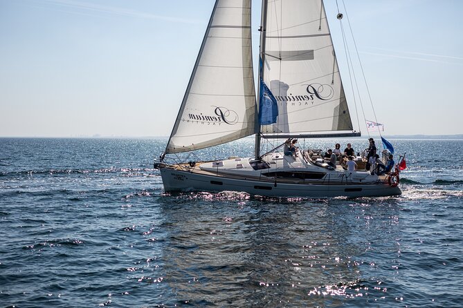 Sopot Yacht Cruise Around the Bay with Welcome Drink - On Board: Decks, Toilets, Shelter, and Steering the Yacht
