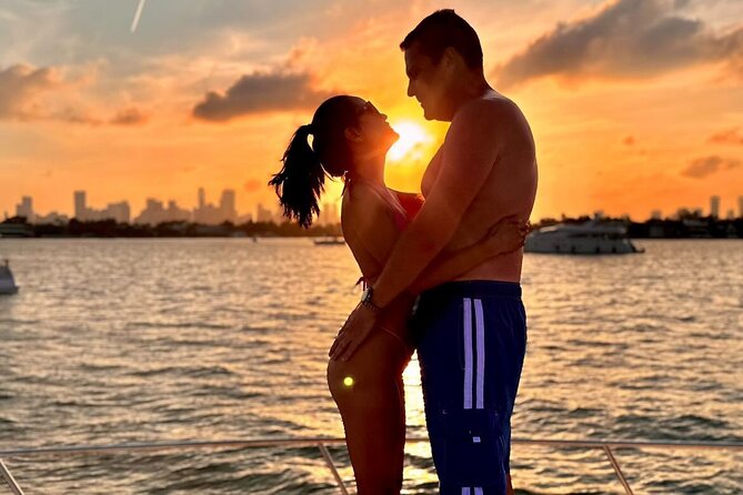 Sunset and Night Cruise of the Miami Bay Skyline on a Yacht - Your Yacht Ride Setup: 3 Hours, Small Group, Easy-Enough Starting Point