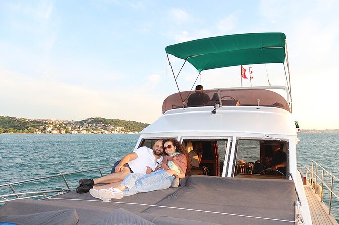 Sunset Bosphorus Yacht Tour in Istanbul - Meeting Point at Ömer Avni: Start Easy, Not Confusing