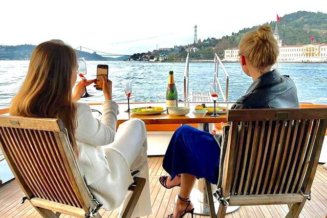 Sunset or Daytime Istanbul Guided Luxury Yacht Cruise with Snacks - Dolmabahçe’s Neighboring Palaces: Çırağan and Beylerbeyi From the Water