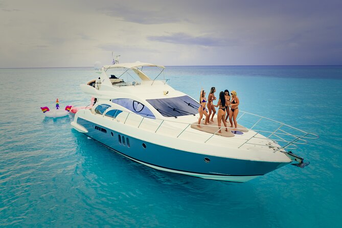 Tulum All Inclusive 4h – Luxury 58' Azimut Yacht - Open Bar Unlimited: The Easy Comfort Factor