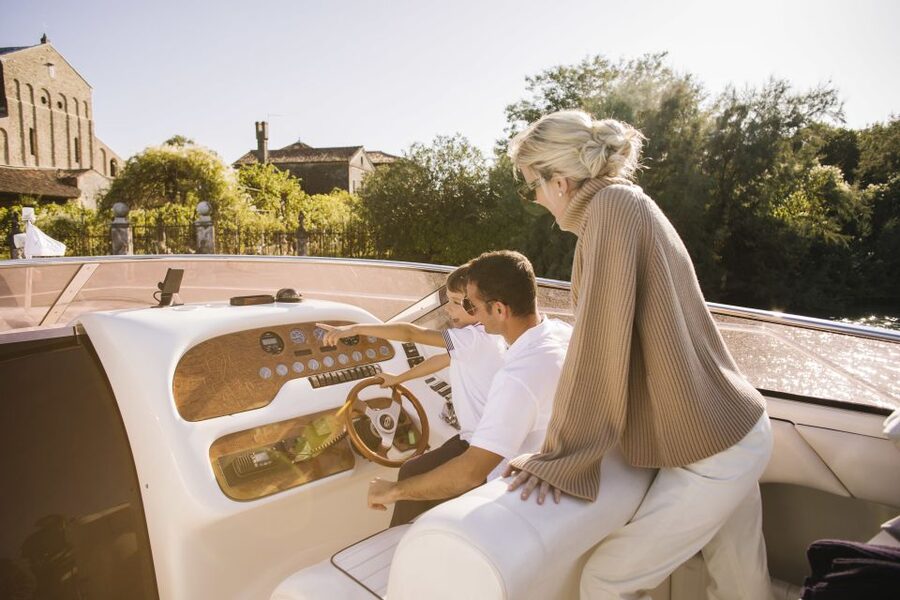Venice: Sunset Yacht Experience - Onboard Comfort: What’s Included and Why It Matters