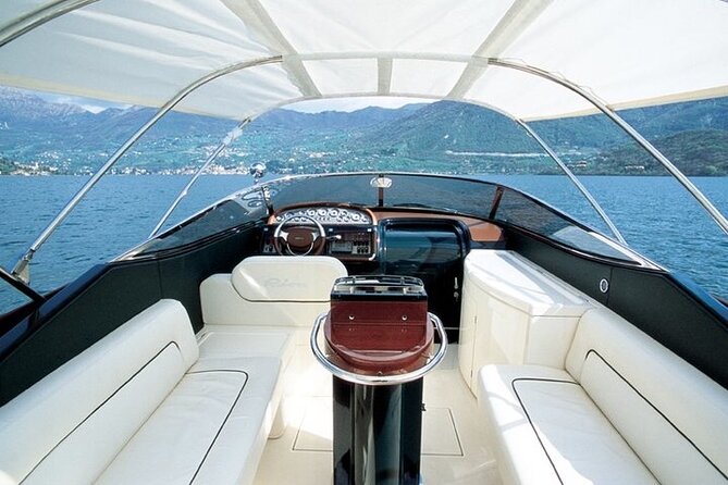 VIP Private Luxury Boat Tour - Riva Aquariva Yacht Venice - Onboard refreshments: Prosecco and espresso as part of the experience
