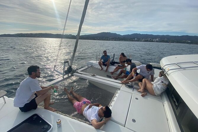 Visit Private Beaches around Puerto Vallarta in a Private Yacht - The captain and the route: why guidance helps