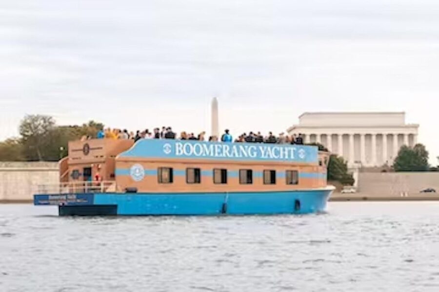 Washington, DC: Potomac River Yacht Cruise with Open Bar - Georgetown Boarding: Getting on the Boat Without the Stress