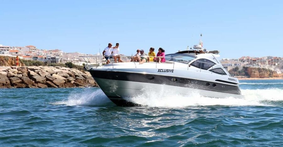 Xclusive Luxury Yacht Albufeira - Sailing past Algarve scenery, with caves and swim time that depend on the sea