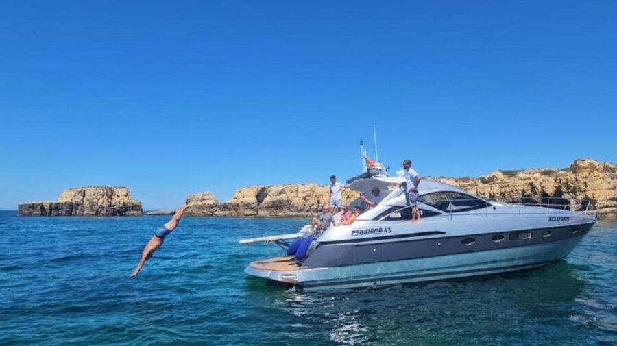 Xclusive Luxury Yacht Albufeira - Included water time: paddle board and snorkel