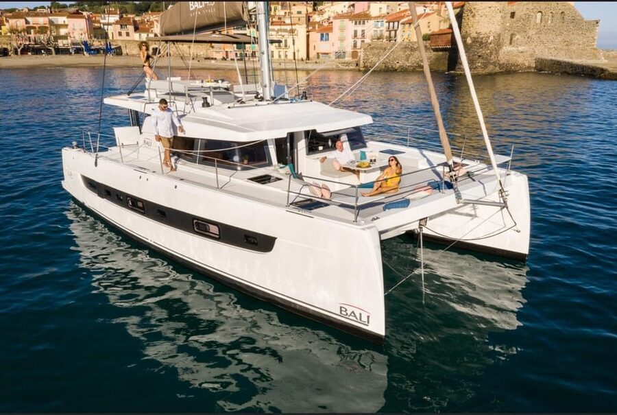 Yacht catamaran trip to the Lavezzi Islands - Who this fits best