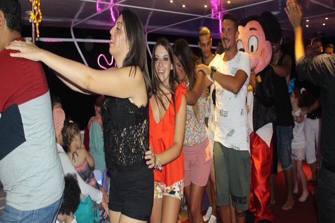 Yacht Cruise with Dinner & Oriental Show - Dinner menu on the water: seafood, salads, rice, pasta, potatoes