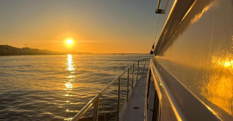 Yacht Douro Tour - Rua do Ouro 160: starting point and getting on board without stress