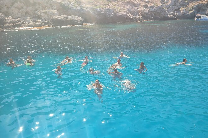 Yacht excursion Shalimar IV - Cala Azzurra and the second snorkeling break