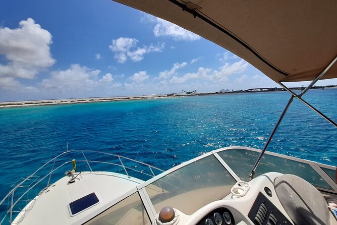 Yacht tour with local guide & snorkeling activities - Snorkeling timing and how the crew keeps it friendly