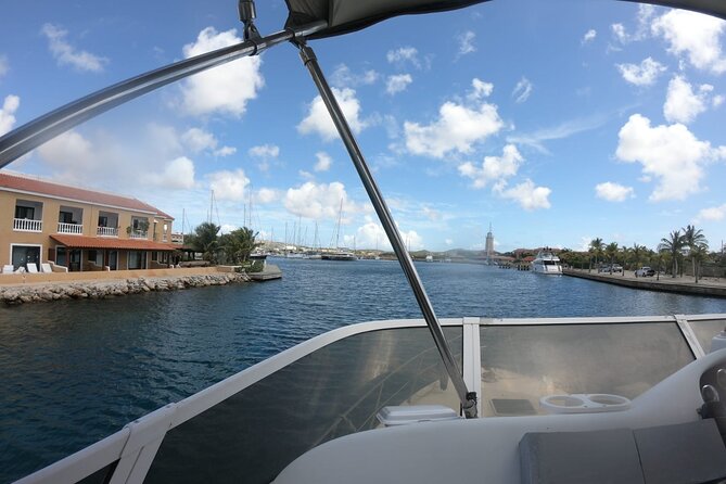 Yacht tour with local guide & snorkeling activities - The ride itself: bay views plus captain talk