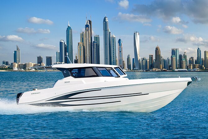 Yachting in Dubai: Book 36 ft Yacht Charter up to 10 people - A 36 ft private charter that keeps Dubai’s icons in reach